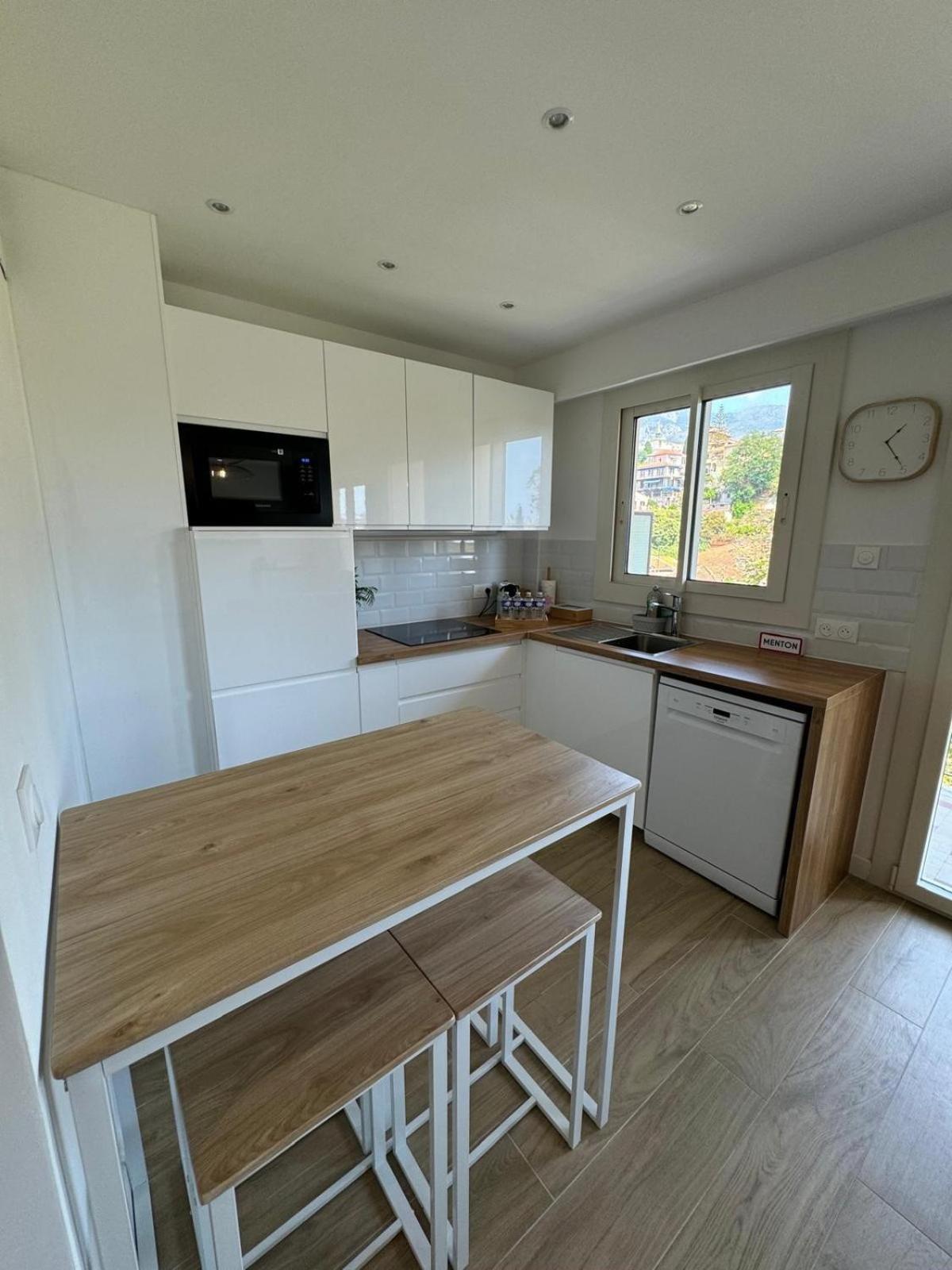 Appartement Moderne Refait A Neuf - 4 Couchages - Menton Exterior photo