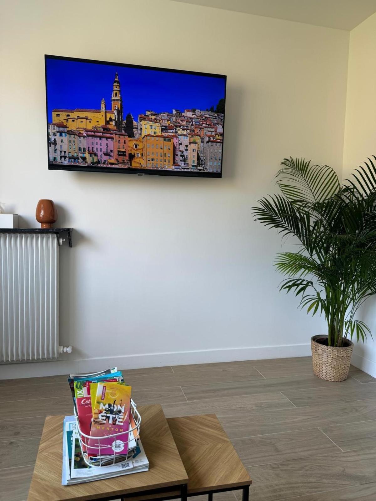 Appartement Moderne Refait A Neuf - 4 Couchages - Menton Exterior photo